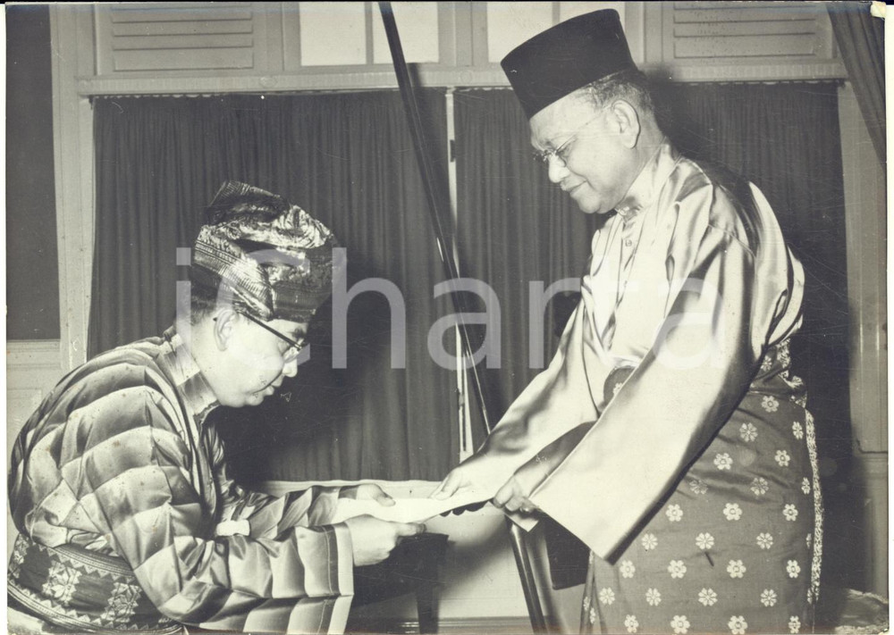 1959 KUALA LUMPUR MALAYSIA Abdul RAZAK bin Hussein is sworn in as Prime Minister