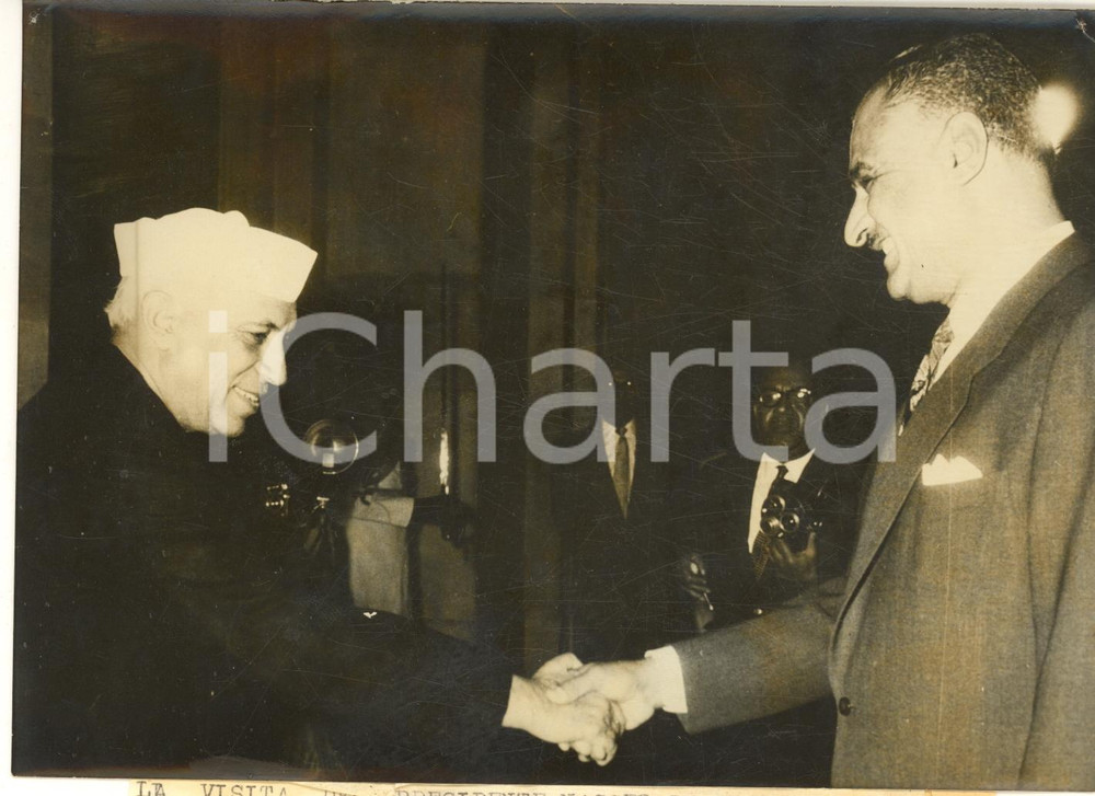 1960 NEW DELHI (INDIA) Presidente Gamal NASSER si congeda da Jawaharlal NEHRU