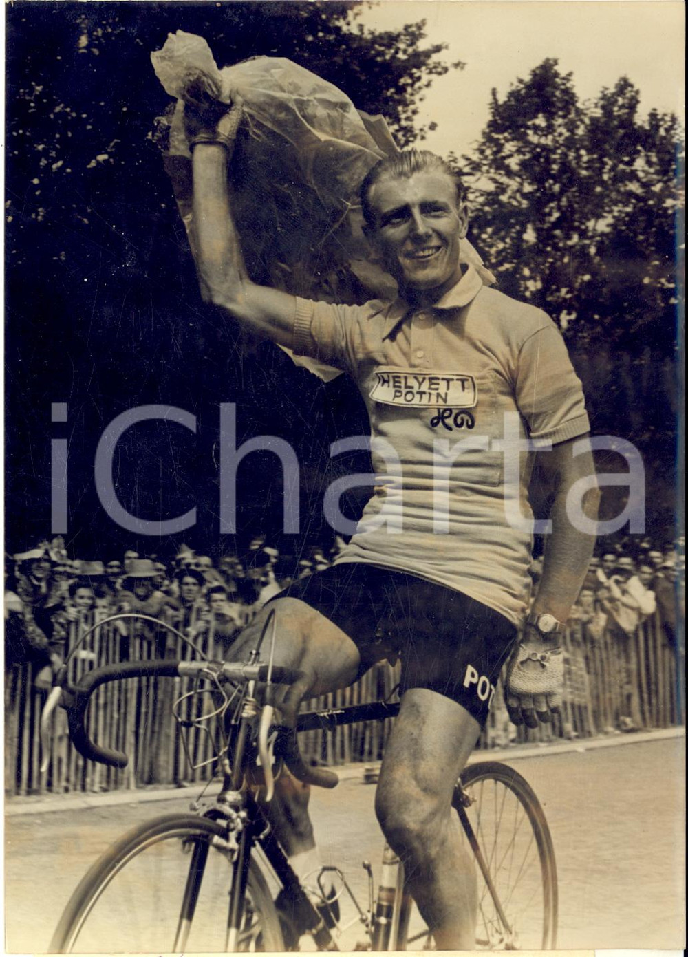 1955 CICLISMO TOUR DE FRANCE - PAU - André DARRIGADE in maglia gialla *Foto
