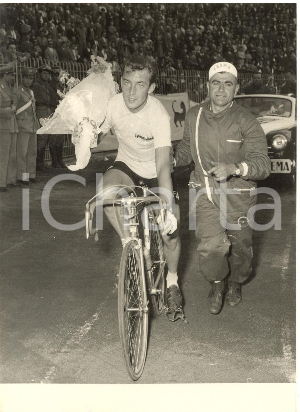 1960 GIRO D'ITALIA BORMIO Giro d'onore per Charly GAUL vincitore di tappa - Foto