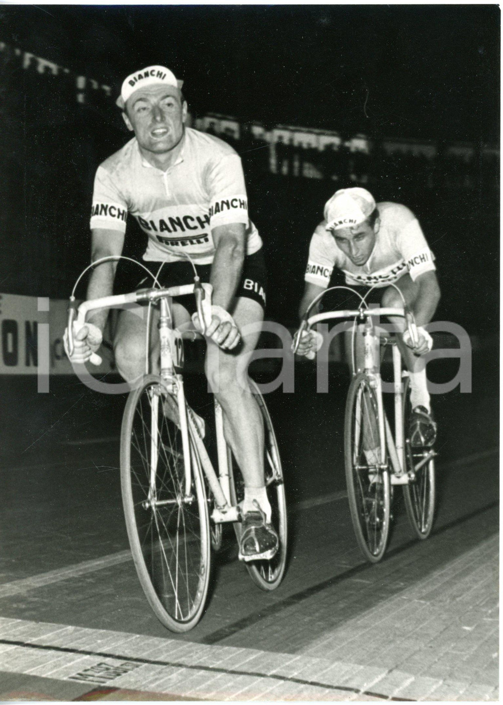 1957 MILANO CICLISMO Trofeo Baracchi - Jacques ANQUETIL e André DARRIGADE *Foto