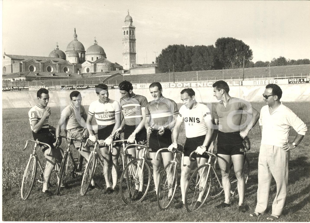 1955 ca CICLISMO PADOVA Raduno dei pistard azzurrabili al velodromo - Foto 18x13