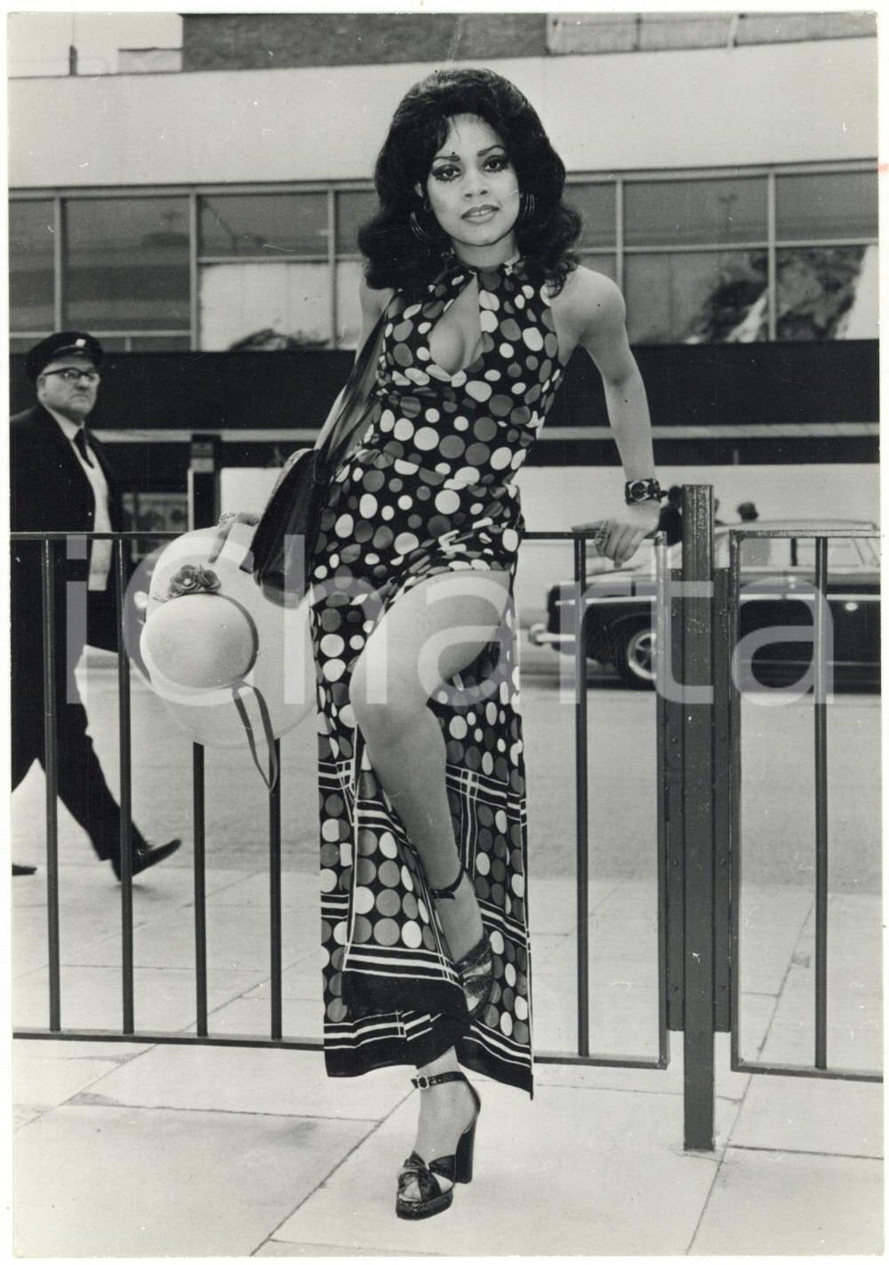 1971 LONDON Attrice Vikky RICHARDS "la Lollobrigida del Sudamerica" *Foto 13x18