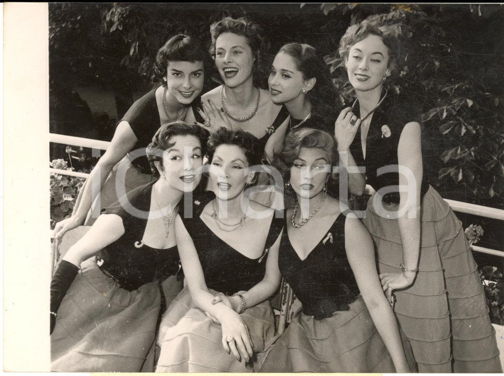 1954 PARIS MODE Mannequins à la présentation du bijou français - Photo 18x13 cm
