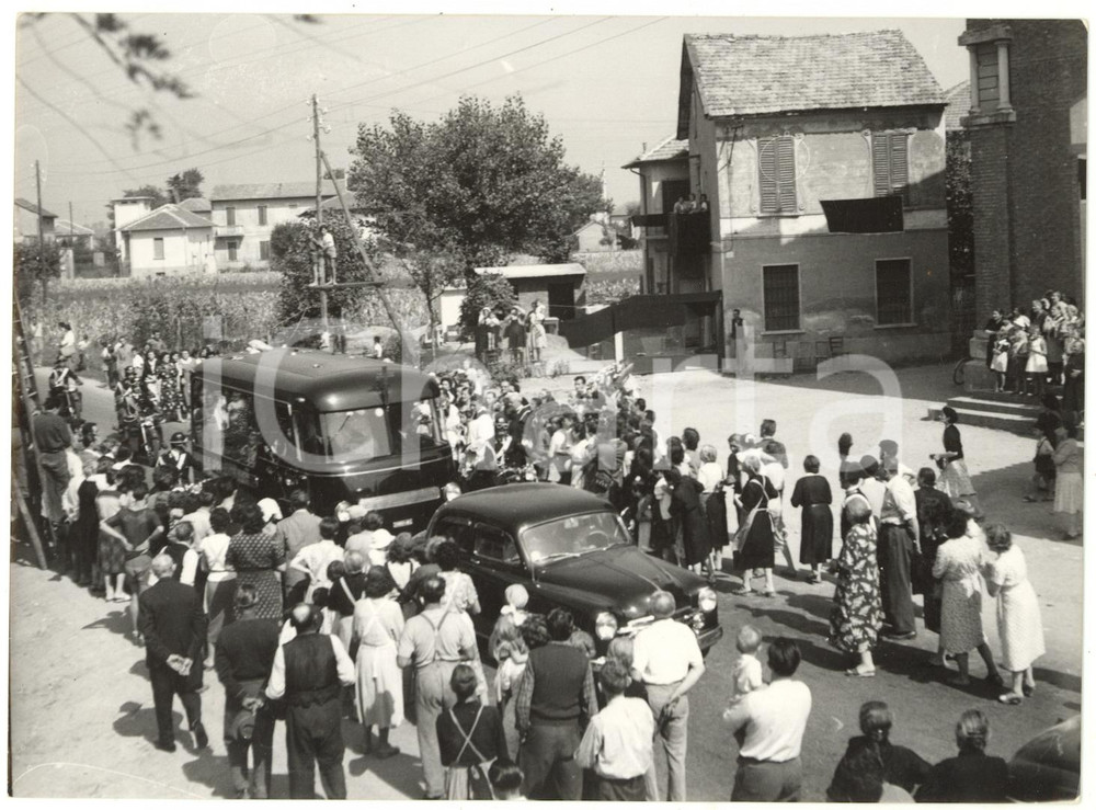 1954 VENEGONO INFERIORE - Partenza della salma del card. Ildefonso SCHUSTER