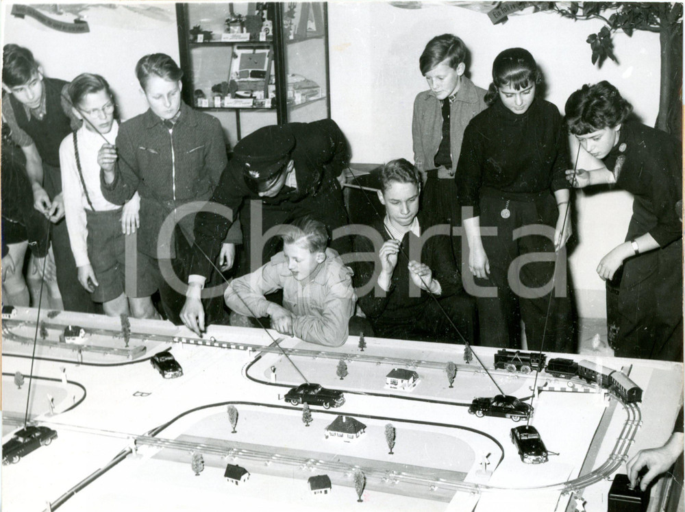 1954 BREMEN Policeman teaching with a traffic-model how to avoid accidents