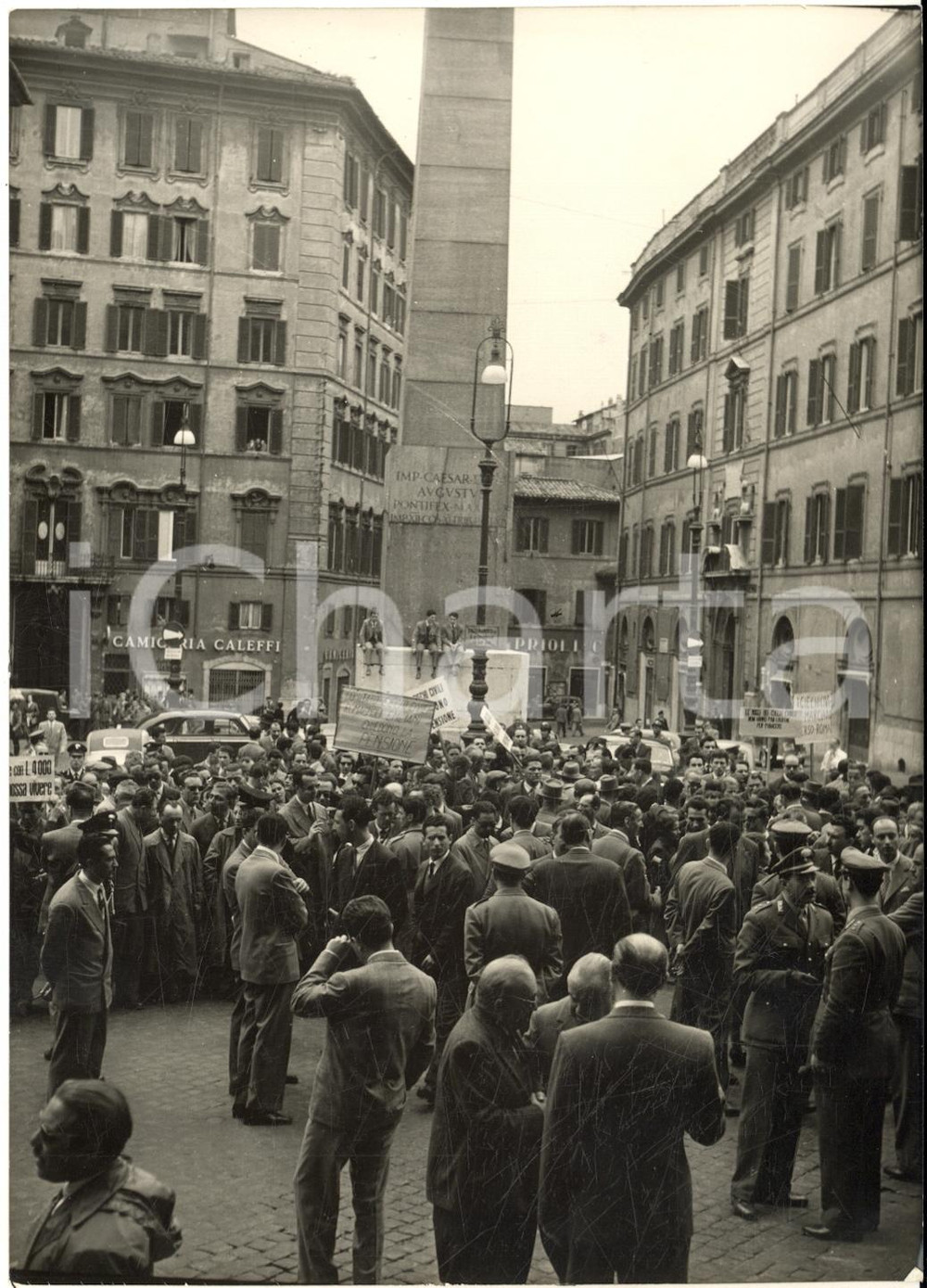 1954 ROMA Piazza MONTECITORIO - I ciechi della "Marcia del Dolore" *Foto 13x18