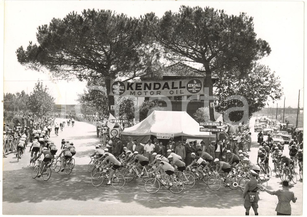 1955 TOR DI MEZZA VIA / FRASCATI - MONDIALI CICLISMO - Passaggio dei corridori