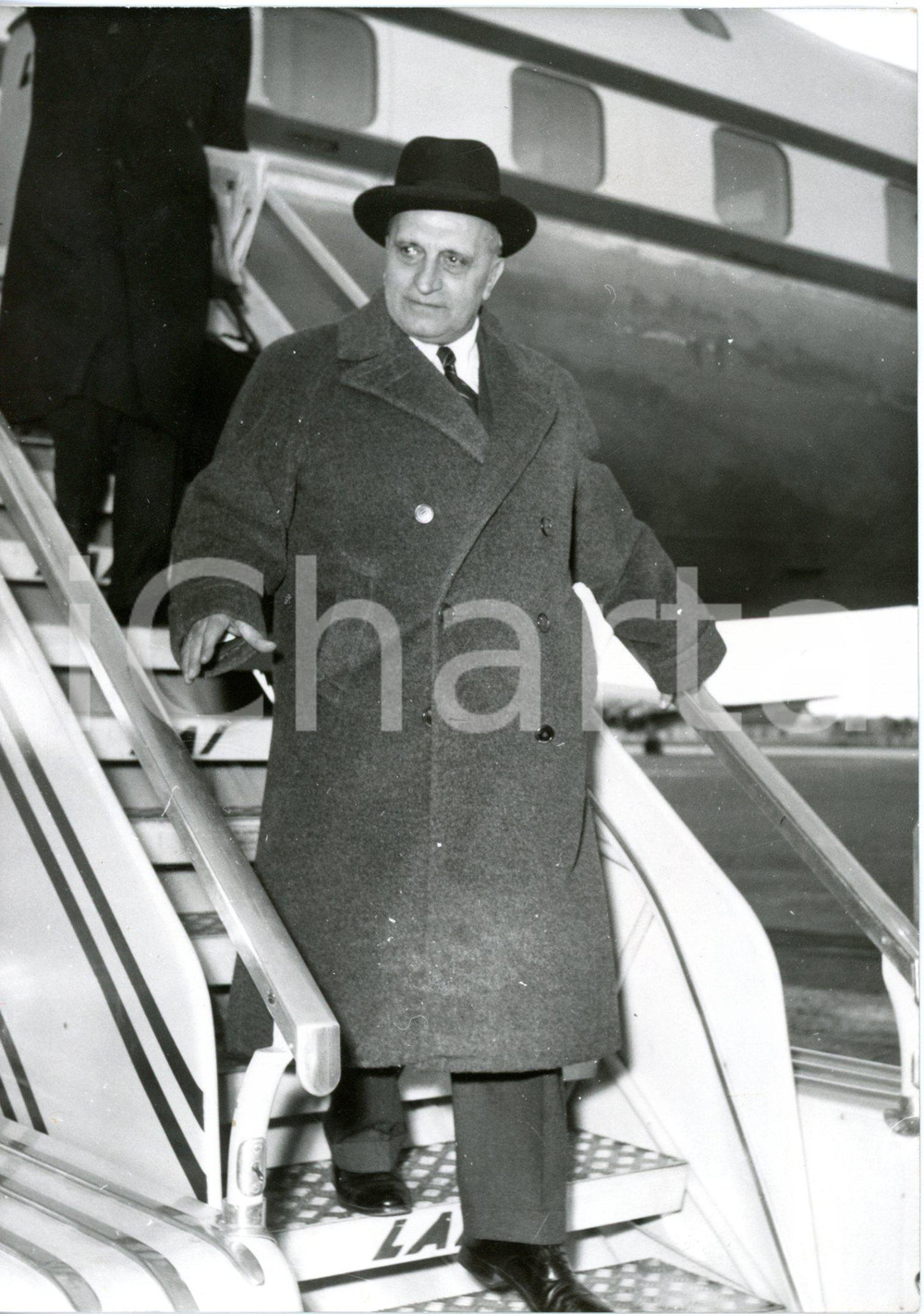 1957 ROMA - Arrivo di Attilio PICCIONI capo della delegazione ONU con volo LAI