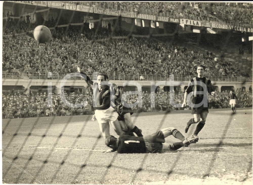 1957 CALCIO MILAN-ATALANTA 4-0 Goal mancato di Emiliano FARINA *Foto 18x13 cm