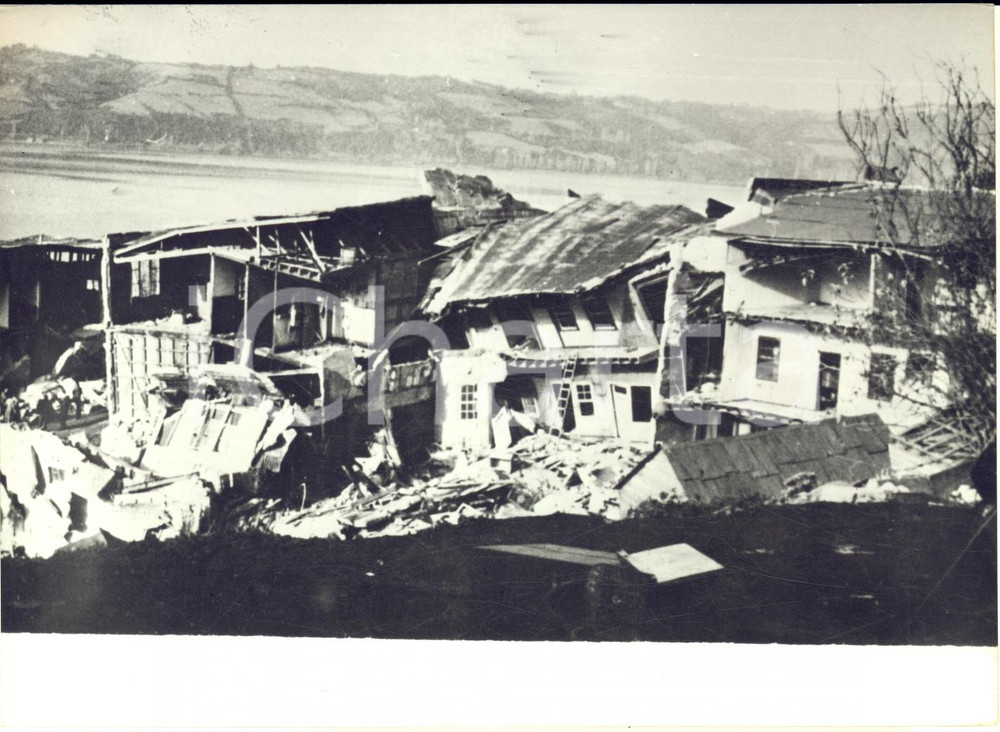 1960 CASTRO - ISOLA DI CHILOE' (CHILE) Strada distrutta dal terremoto - Foto