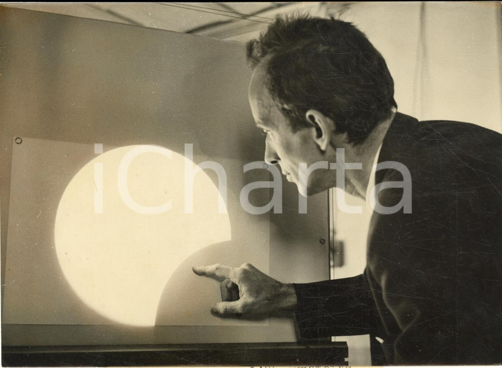 1959 Observatoire de MEUDON - Astronome observe l'eclipse du soleil - Photo