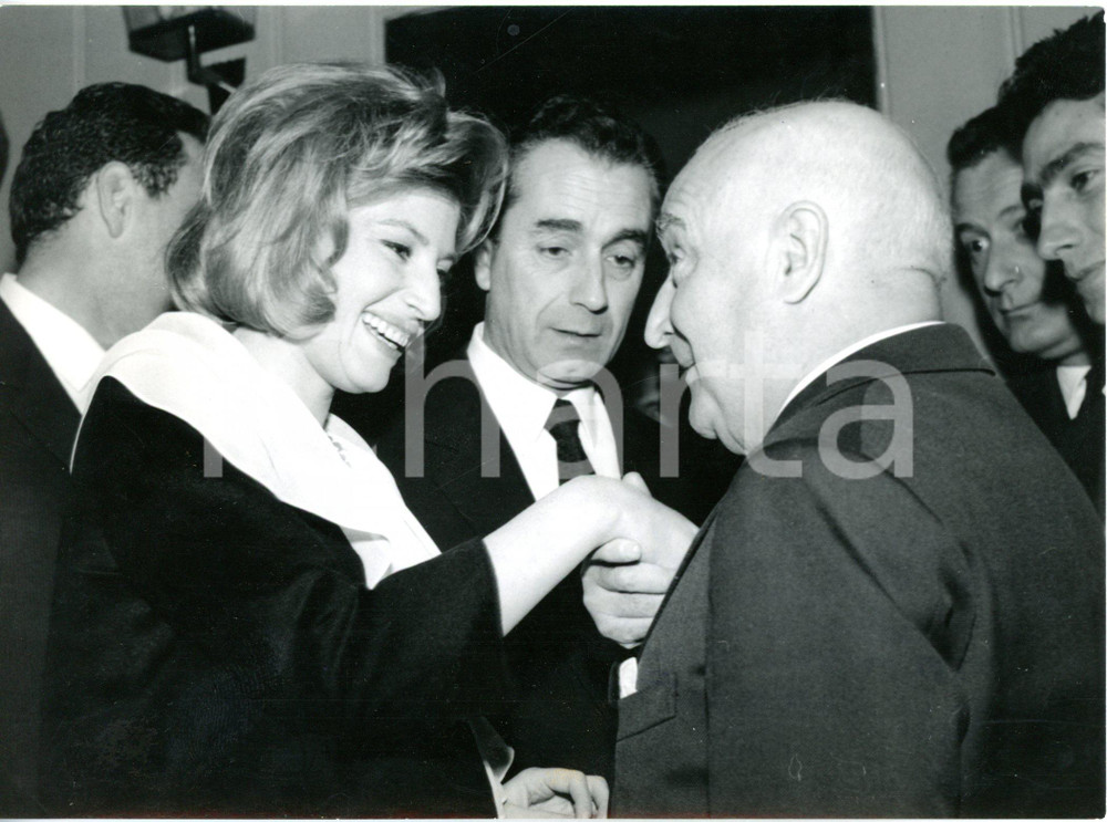 1962 MILANO Monica VITTI Michelangelo ANTONIONI Angelo RIZZOLI - "L'eclisse"