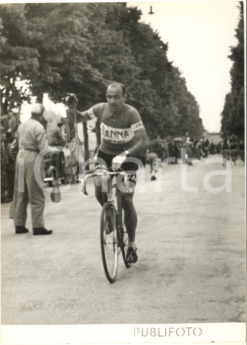 1953 CICLISMO GIRO D'ITALIA NOGARA - Rifornimento per Fiorenzo MAGNI *Foto 13x18