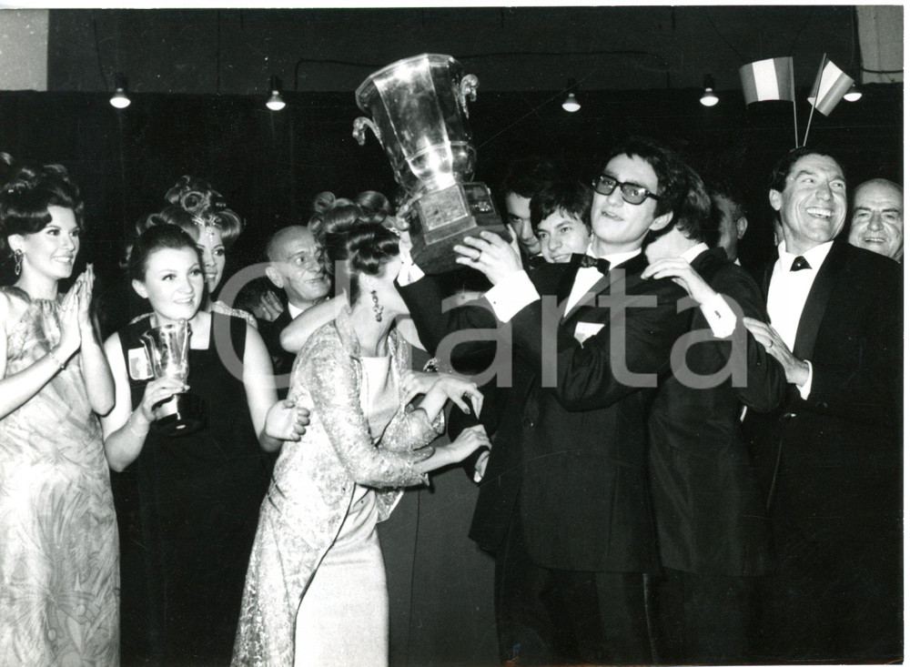 1966 MILANO Campionati mondiali di acconciatura - Vincitore Jacques GALES *Foto