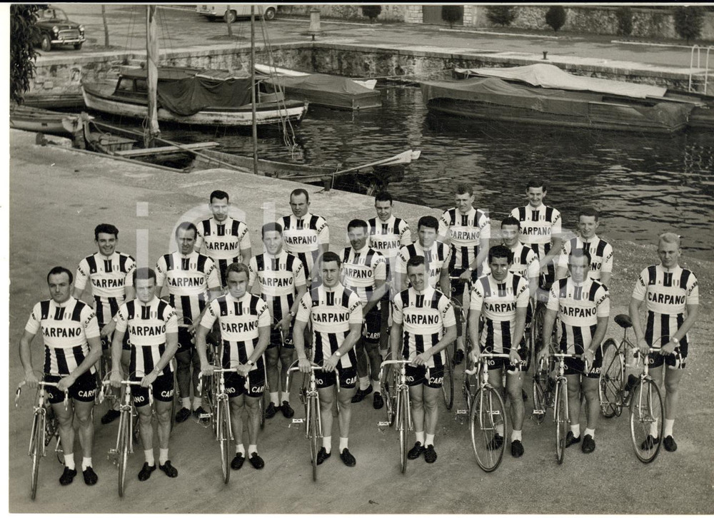 1960 ca CICLISMO SALÒ Squadra CARPANO inizia gli allenamenti - Foto 18x13 cm