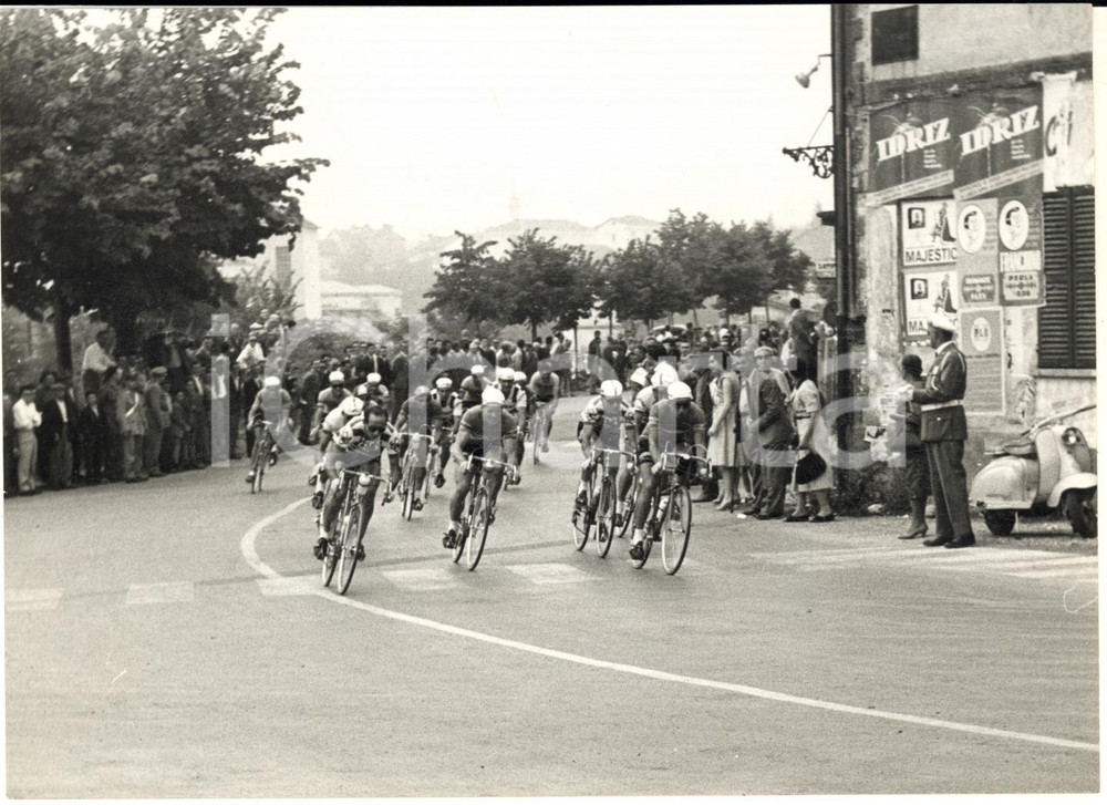 1960 CICLISMO GIRO DEL PIEMONTE MONDOVI' Passaggio del gruppo - Foto 18x13 cm