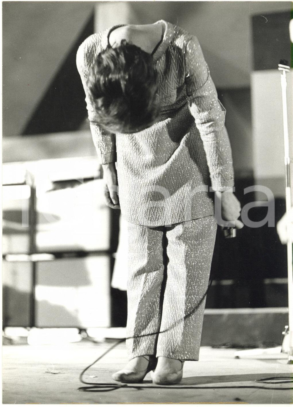 1967 CANTAGIRO - Rita PAVONE si inchina davanti al pubblico *Foto 13x18