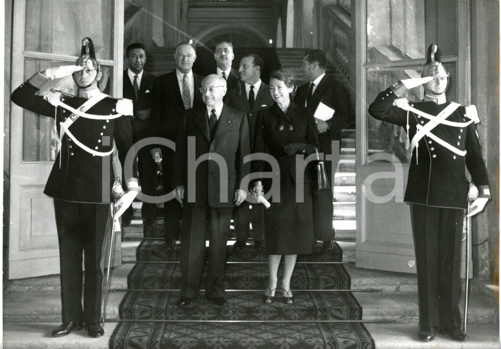 1958 ROMA QUIRINALE Arrivo regista Cecil B. DeMILLE e Constance ADAMS Foto