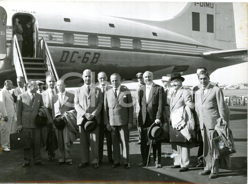 1956 ROMA - Gaetano MARTINO in partenza per Londra con volo ALITALIA Foto 18x13