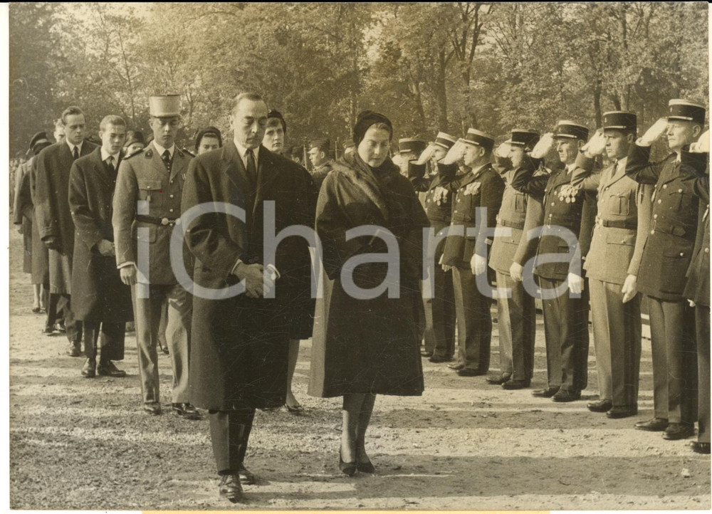 1960 DREUX Obsèques prince François d'Orléans - Le Comte et la Comtesse de Paris
