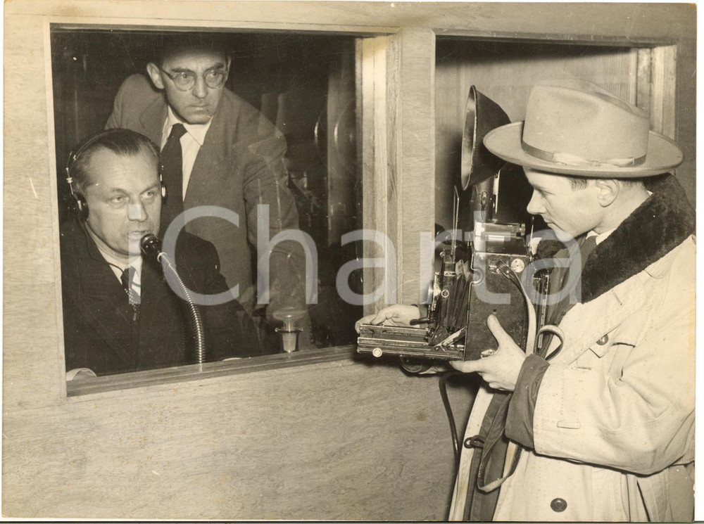 1954 EAST BERLIN Conference - A Russian translater photographed by a reporter