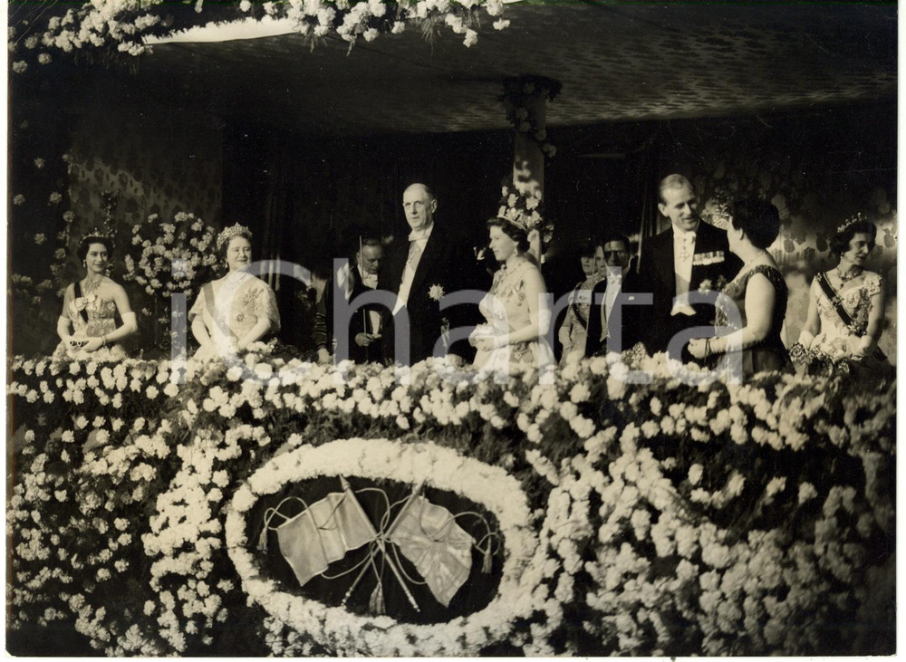 1960 LONDON ROYAL OPERA HOUSE Queen Elizabeth II Charles DE GAULLE at the ballet