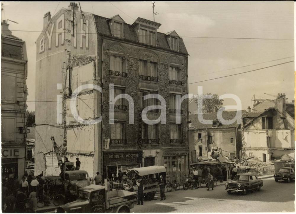 1958 LIVRY-GARGAN Place de la Libération - Immeuble déplacé de 25 mètres - Photo