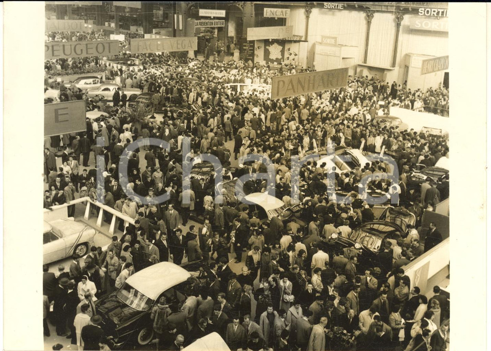 1960 PARIS Salon de l'Automobile - Foule au Grand Palais - Photo 18x13 cm