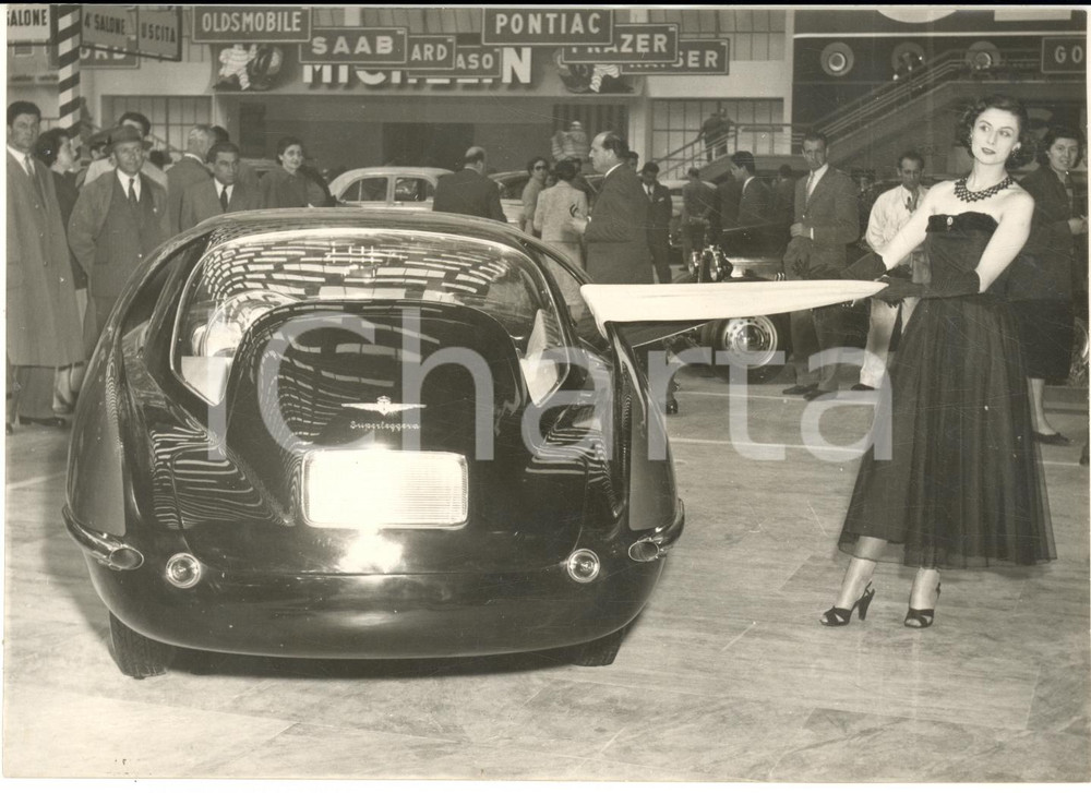 1953 TORINO Salone dell'Auto - Nuova PEGASO spagnola carrozzata TOURING *Foto