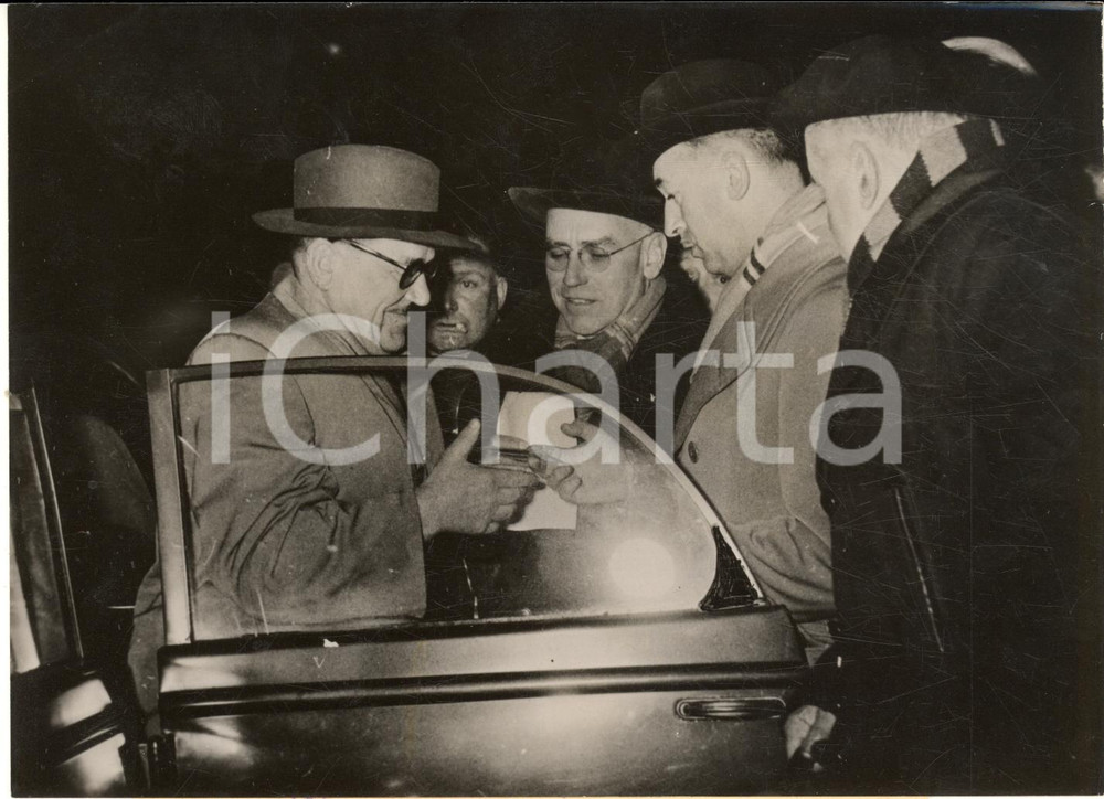 1953 PARIS Benoît FRACHON arrêté pour atteinte à la sûreté de l'Etat *Photo