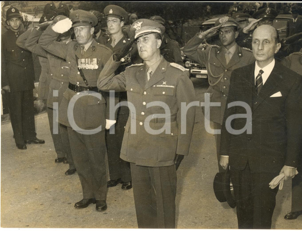 1954 Castello di DUINO Accordo per Trieste - Arrivo gen. Edmondo DE RENZI ^Foto