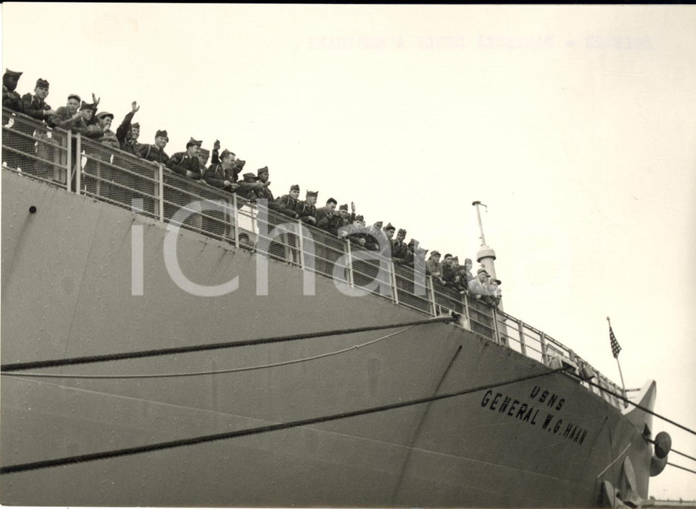1954 TRIESTE Partenza militari americani su USNS GENERAL W. G. HAAN *Foto 18x13