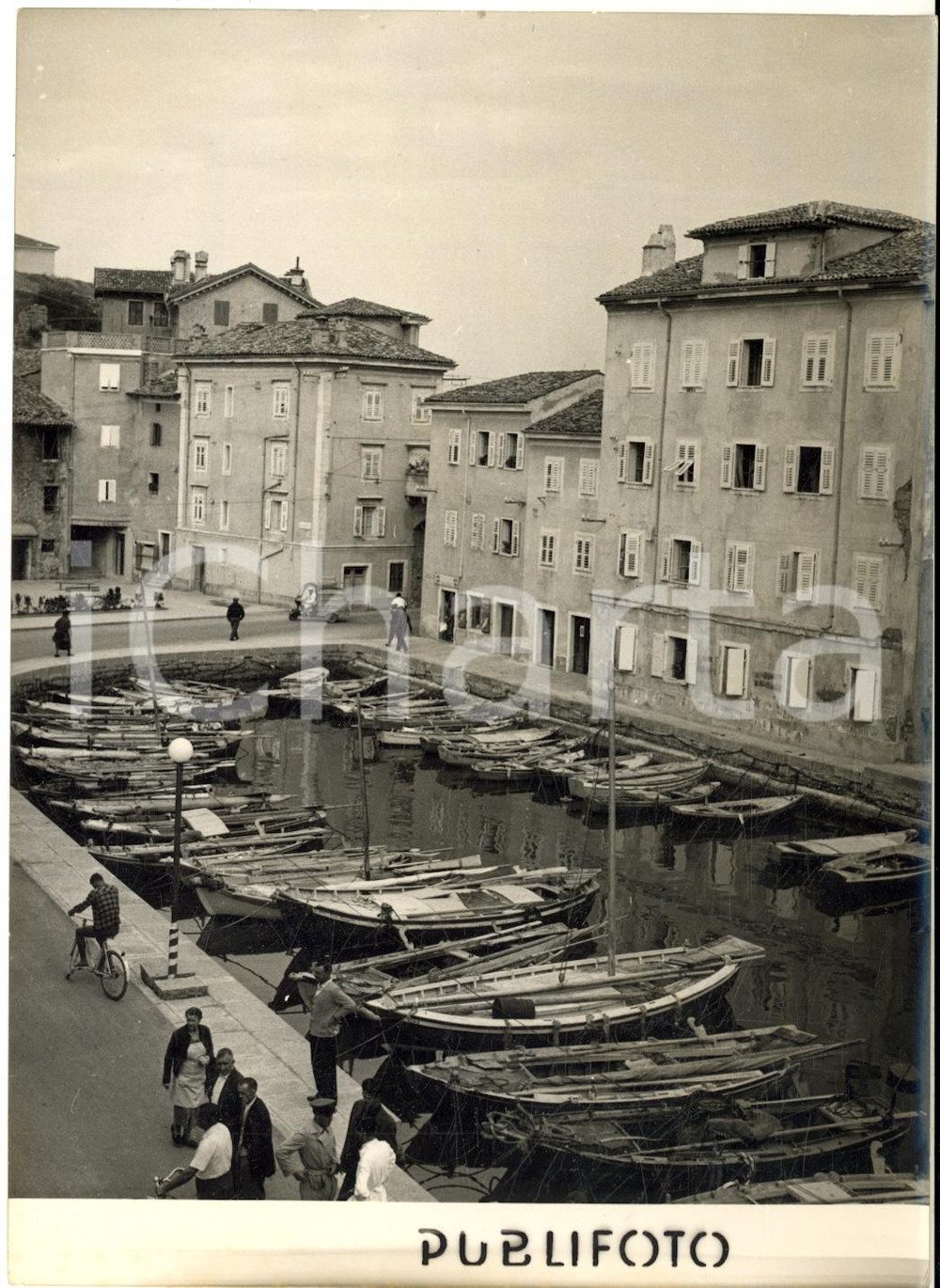 1954 MUGGIA Veduta del porticciolo dopo il ritorno all'Italia - Foto 13x18 cm
