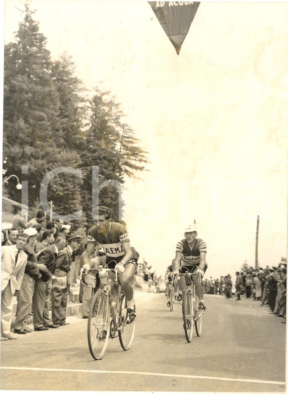 1958 CICLISMO Giro d'Italia - 19^ tappa - Federico BAHAMONTES Jean BRANKART Foto