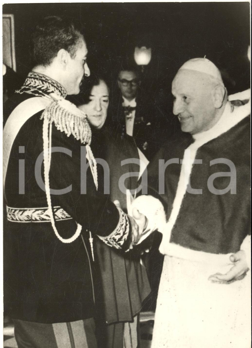 1958 ROMA Papa Giovanni XXIII riceve in udienza lo scià Mohammad Reza Pahlavi