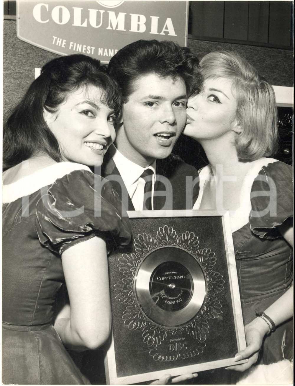 1961 LONDON Cliff RICHARD awarded with Silver Disc for "I love you" *Photo 15x20
