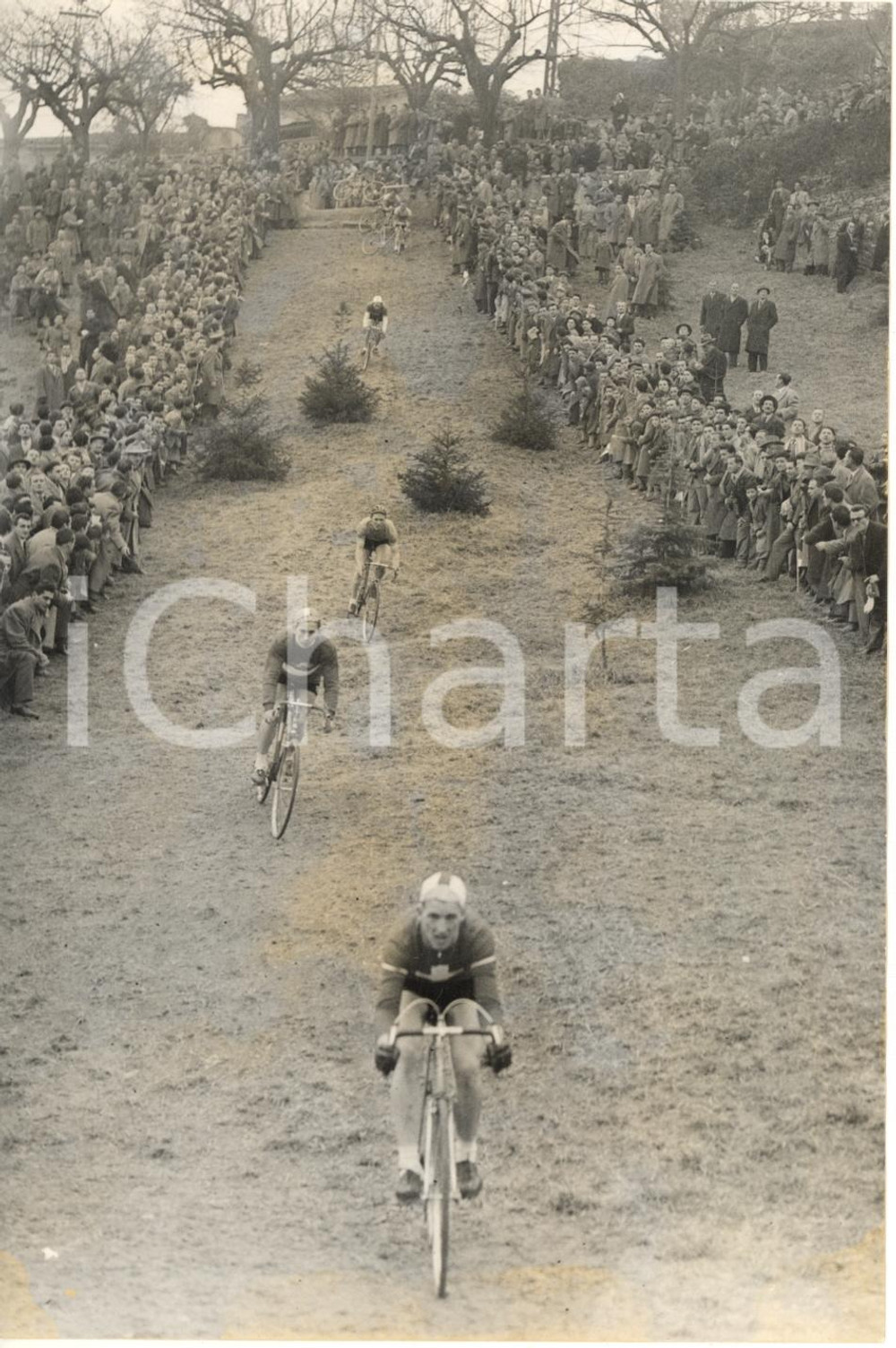 1954 CRENNA Mondiali CICLOCROSS - Passaggio dei concorrenti in discesa *Foto