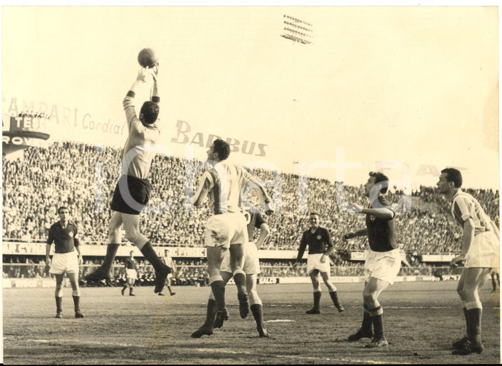 1960 CALCIO FIORENTINA-VICENZA 0-0 Parata di Giuliano SARTI Foto 18x13 cm