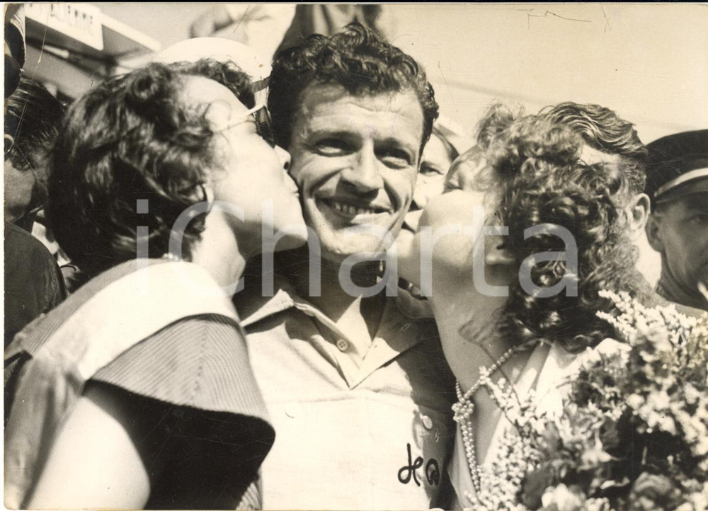 1952 CICLISMO TOUR DE FRANCE Nello LAUREDI conquista la maglia gialla *Foto