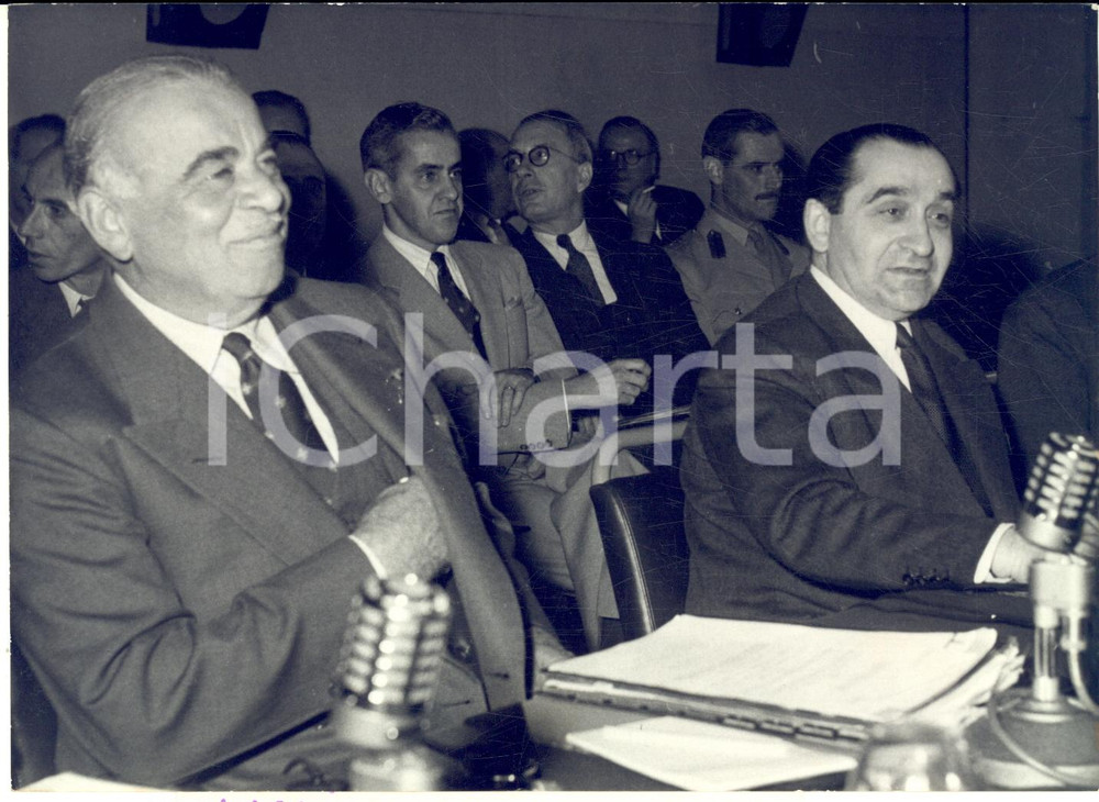 1954 PARIS Riunione NATO - Pierre MENDES FRANCE con Lord ISMAY *Foto 18x13 cm