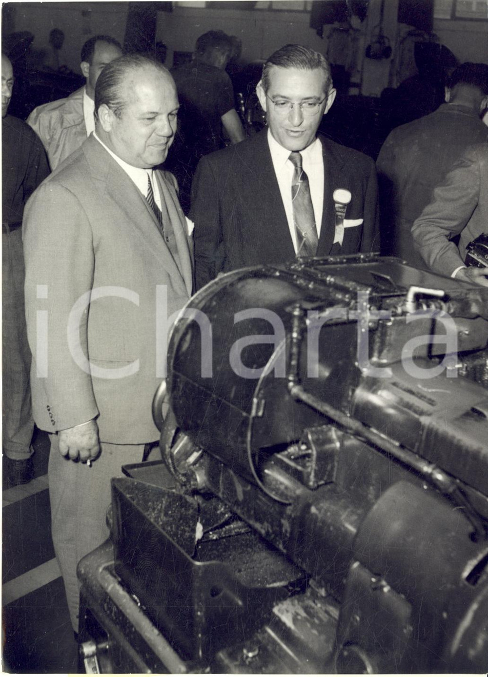 1954 PAVIA Vittorio NECCHI guida 106 cittadini USA in visita allo stabilimento