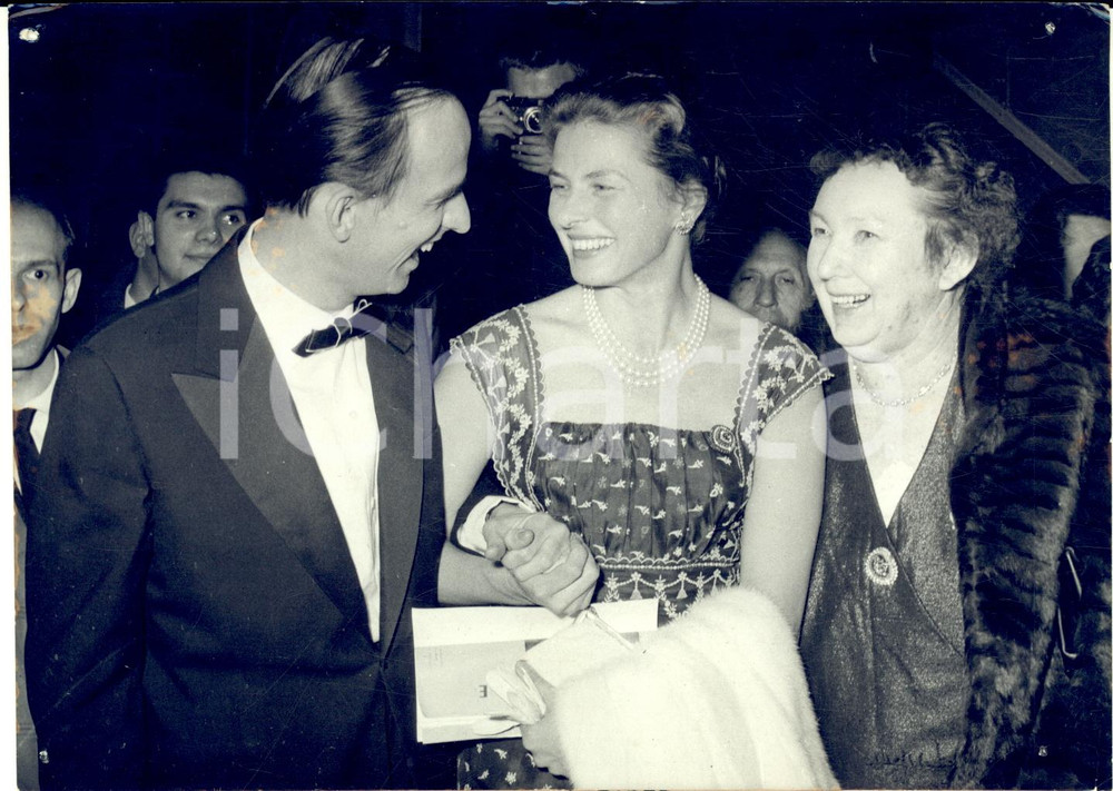 1959 PARIS Ingrid BERGMAN incontra Ingmar BERGMAN regista di "Una saga" *Foto