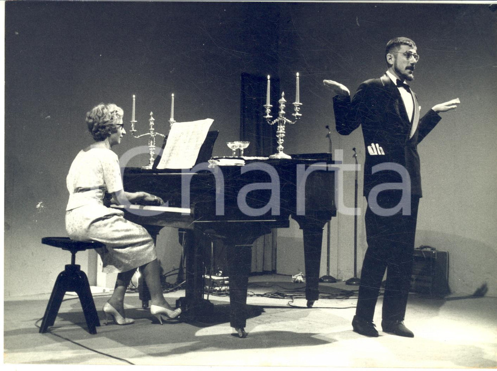 1956 LASCIA O RADDOPPIA? Gianluigi MARIANINI con Giuliana FATTUCCI al pianoforte