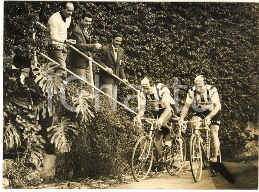 1959 CICLISMO BORDIGHERA Gastone NENCINI e Nino DEFILIPPIS in allenamento *Foto