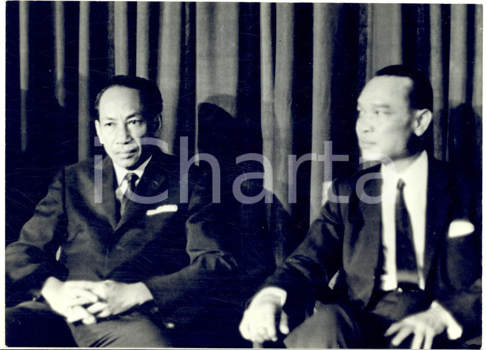 1970 PHNOM PENH (CAMBOGIA) Yem SAMBAUR Sisowath SIRIK MATAK in conferenza stampa