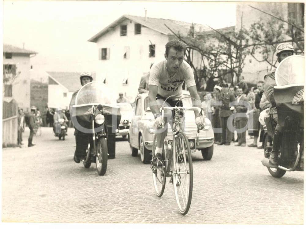 1957 CICLISMO GIRO D'ITALIA 18^ tappa - Charly GAUL sul BONDONE - Foto 18x13 cm