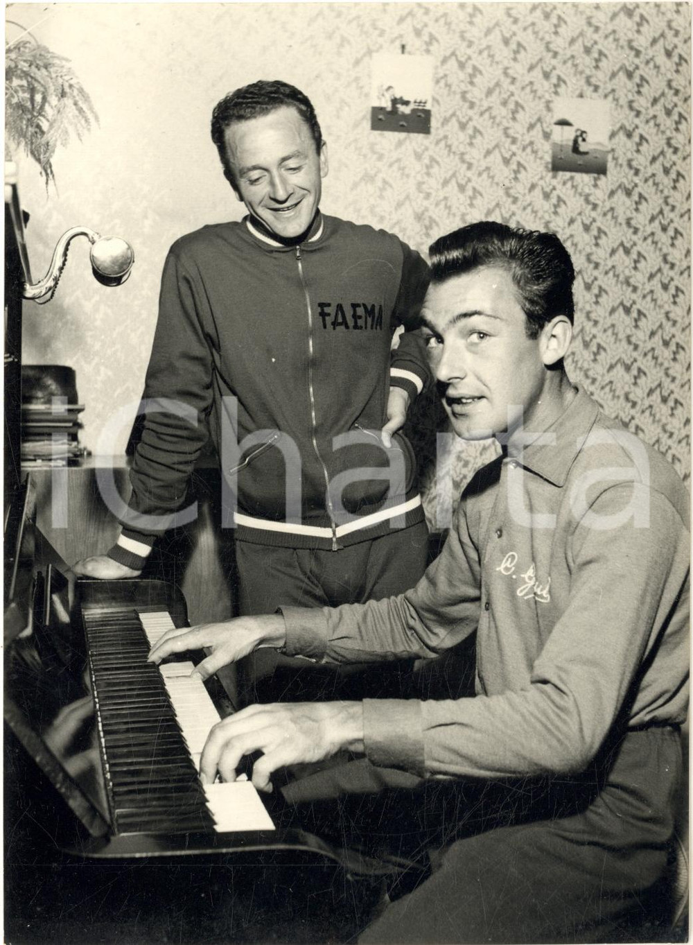 1957 CICLISMO GIRO D'ITALIA - Riposo a MONTECATINI - Charly GAUL al pianoforte