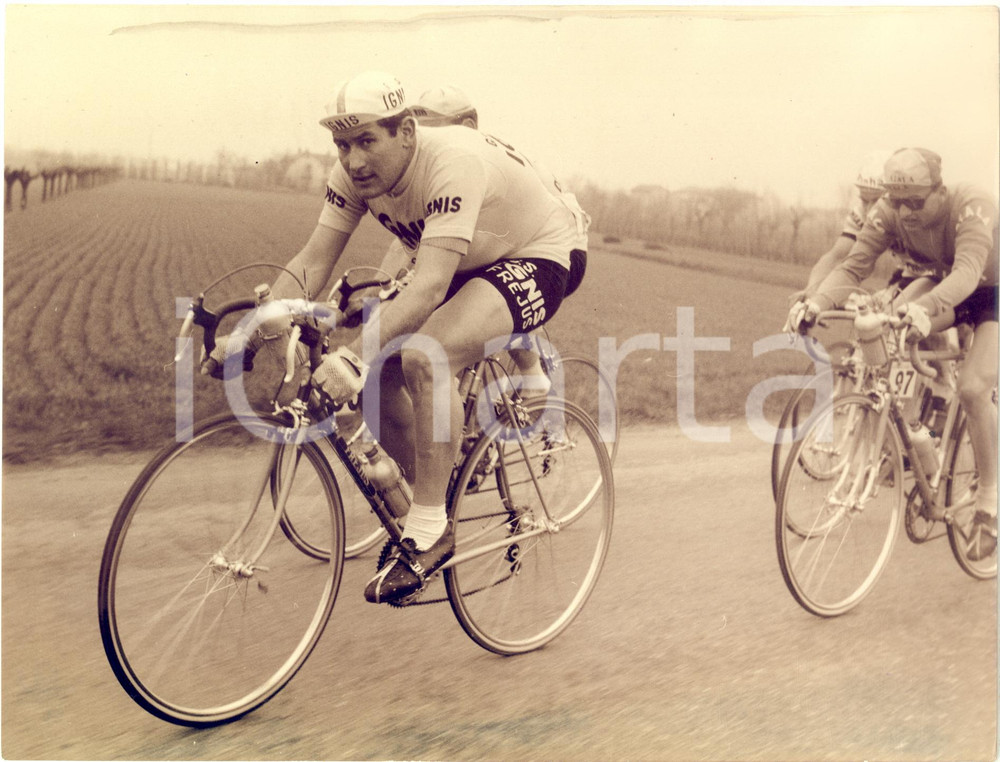 1960 ca CICLISMO MILANO-SANREMO Bruno TOGNACCINI in gara - Foto 24x18 cm