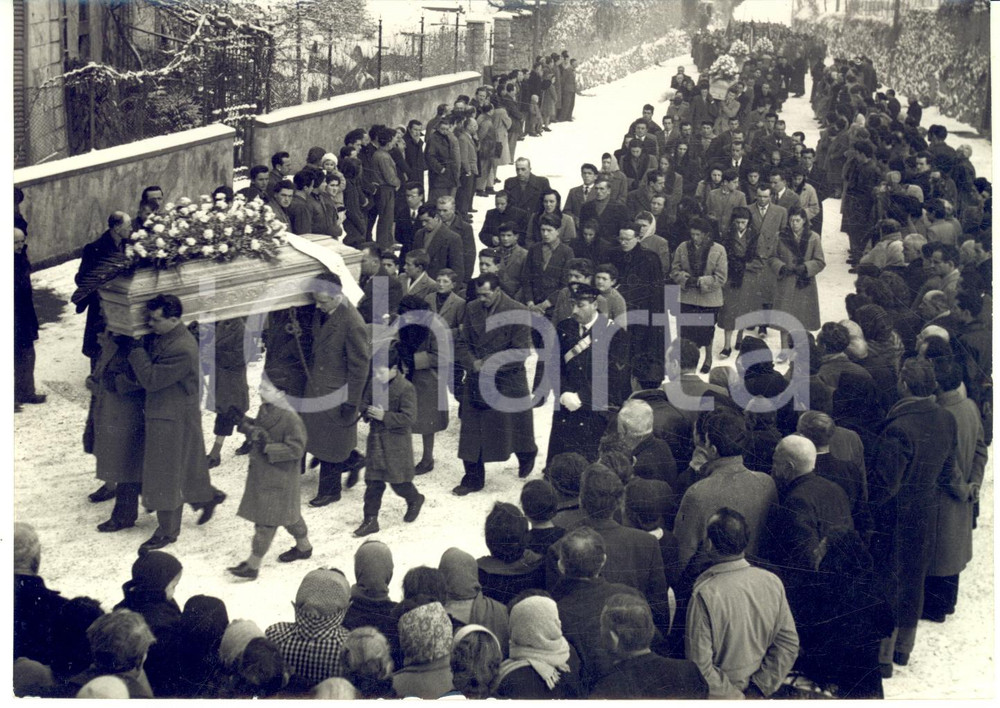 1954 TRAGEDIA DEL LAGO DI OGGIONO Funerali dei giovani annegati *Foto 18x13 cm